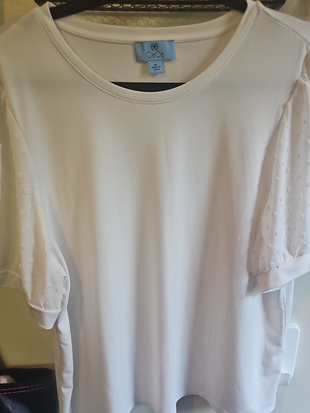 CeCe Cream Short-Sleeve Crewneck Top